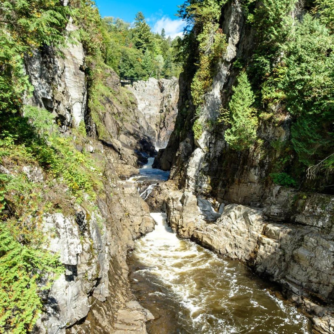 Initial - Escapade - Chutes-Montmorency Saint-Jean-de-Boischâtel Zewnętrze zdjęcie